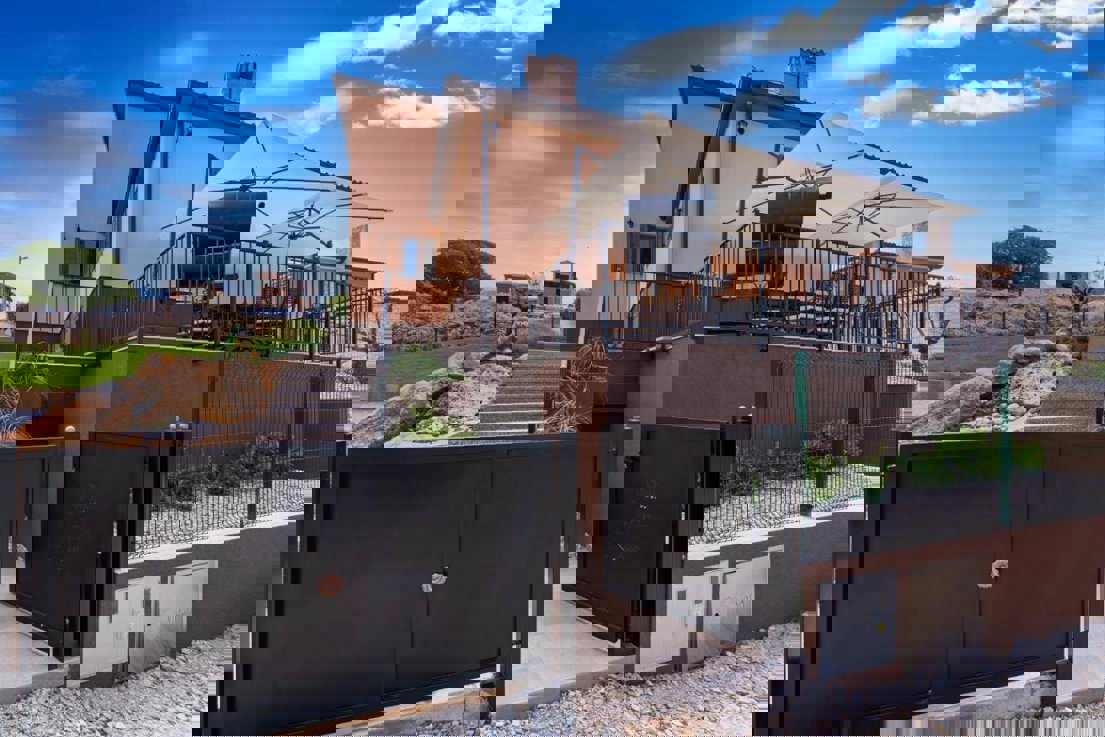 Villa indipendente con piscina - vista mare